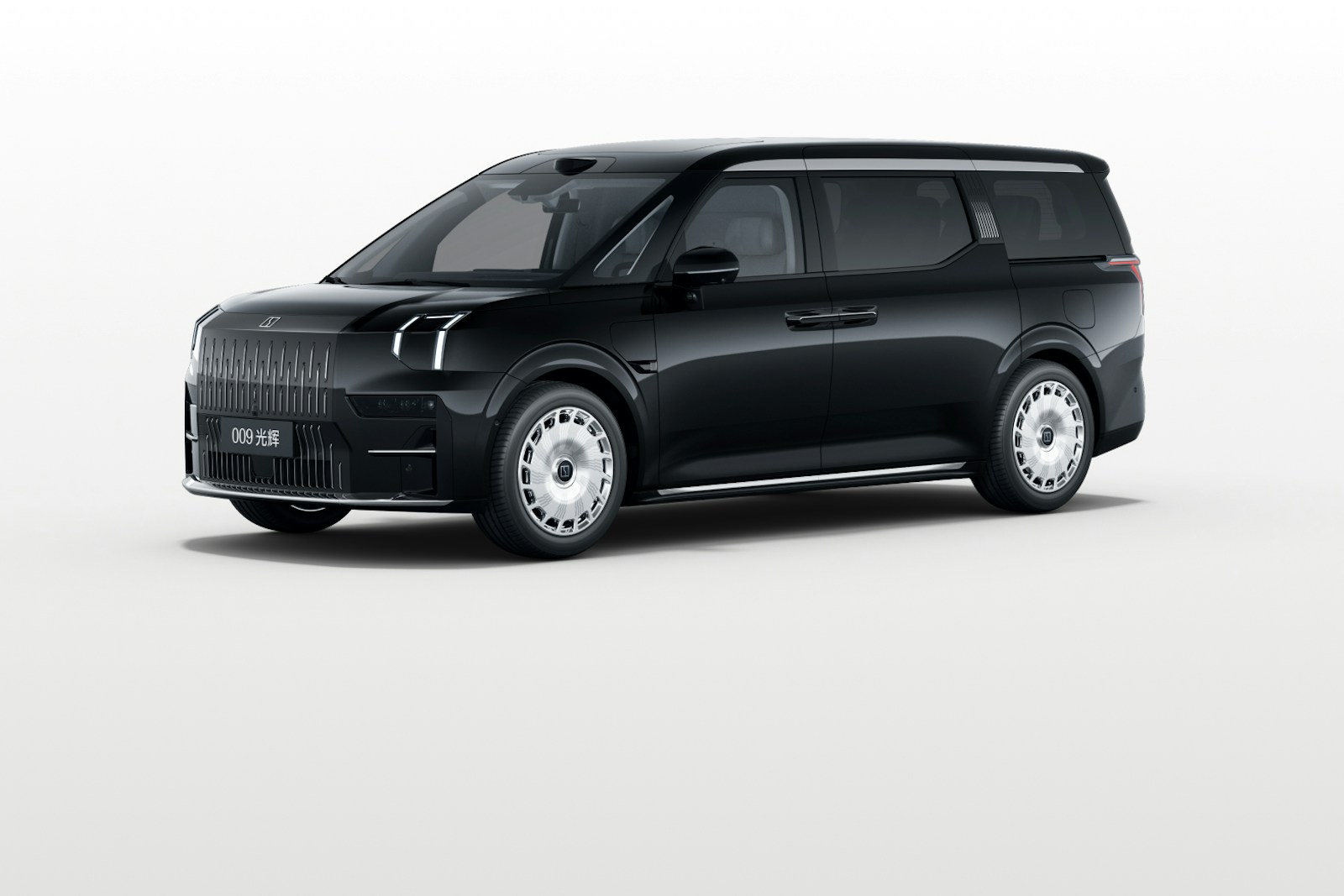 ZEEKR 009 Grand, MPV executivo elétrico chinês